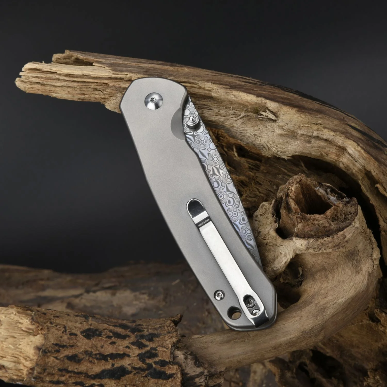 CJRB Pyrite J1925 Damascus Blade Titanium Handle Folding Knives - Grey (J1925T-DM) - Image 3